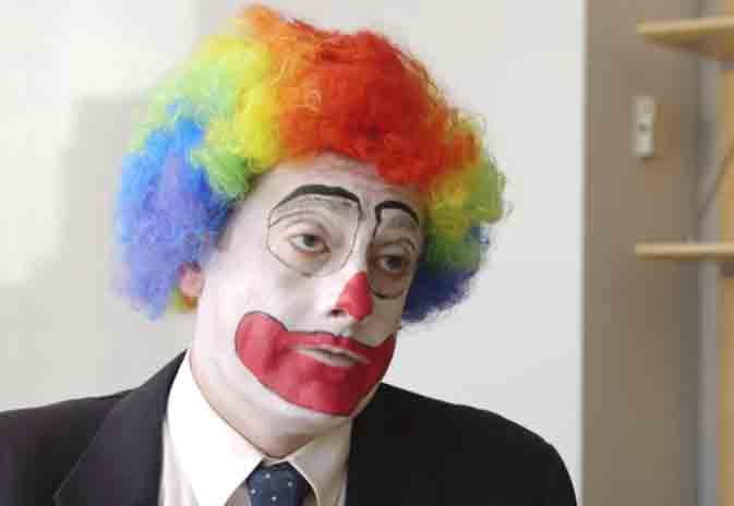 when-not-to-wear-costume-at-office